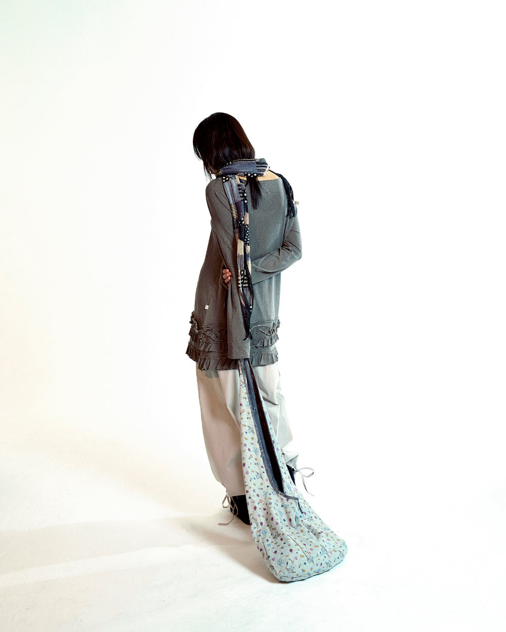 Coyseio - Ema Reversible Cross Bag (Charcoal) product image 4 | TRAB K-Fashion Australia