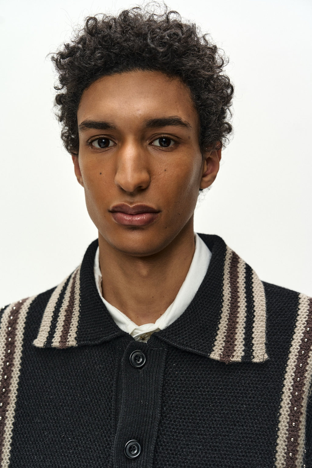Andersson Bell - Fantasia 26 Heavy Wool Cardigan (Black) product image 6 | TRAB K-Fashion Australia