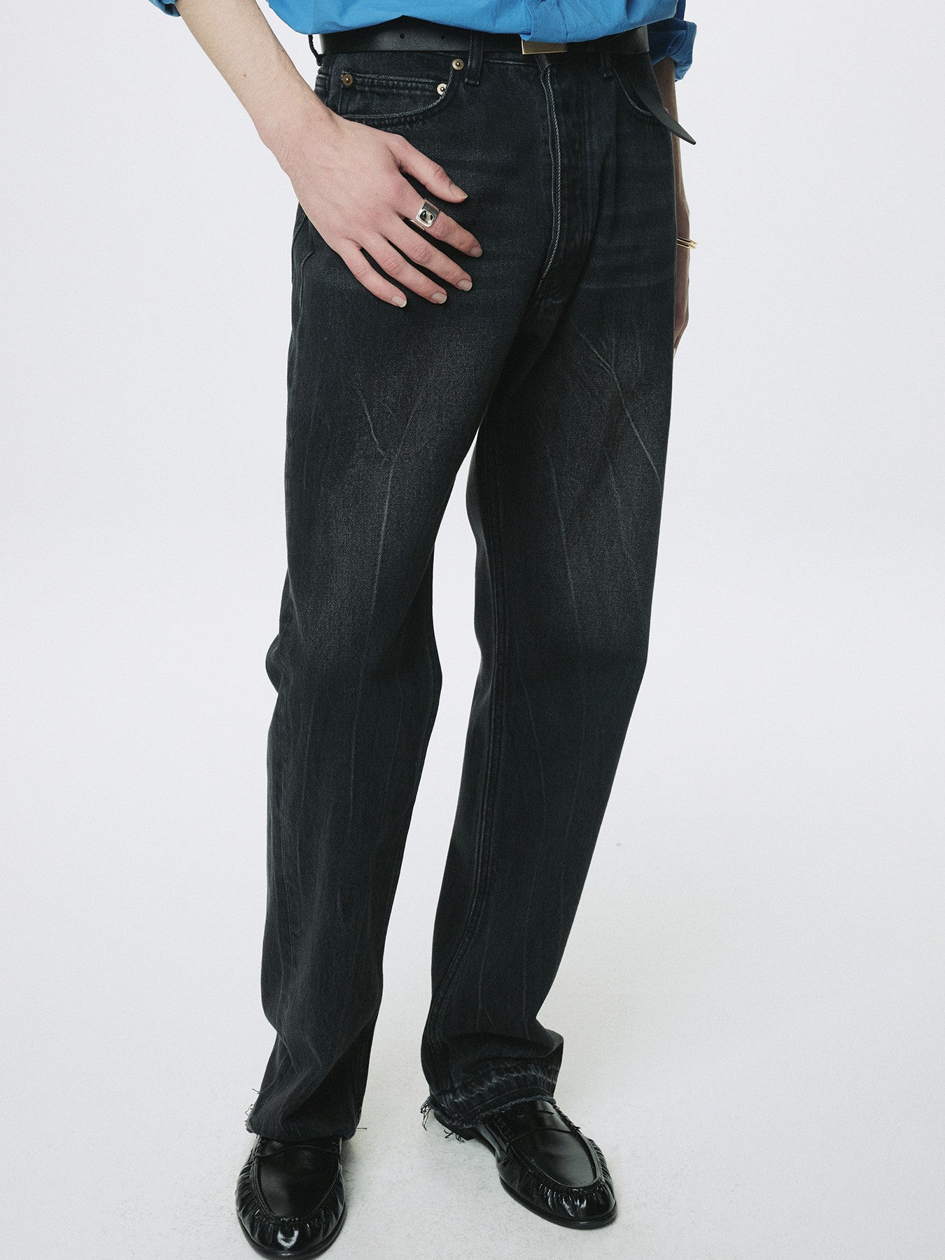 Tonywack - Frayed Hem Loose Straight Denim Jeans (Washed Black) product image 1 | TRAB K-Fashion Australia