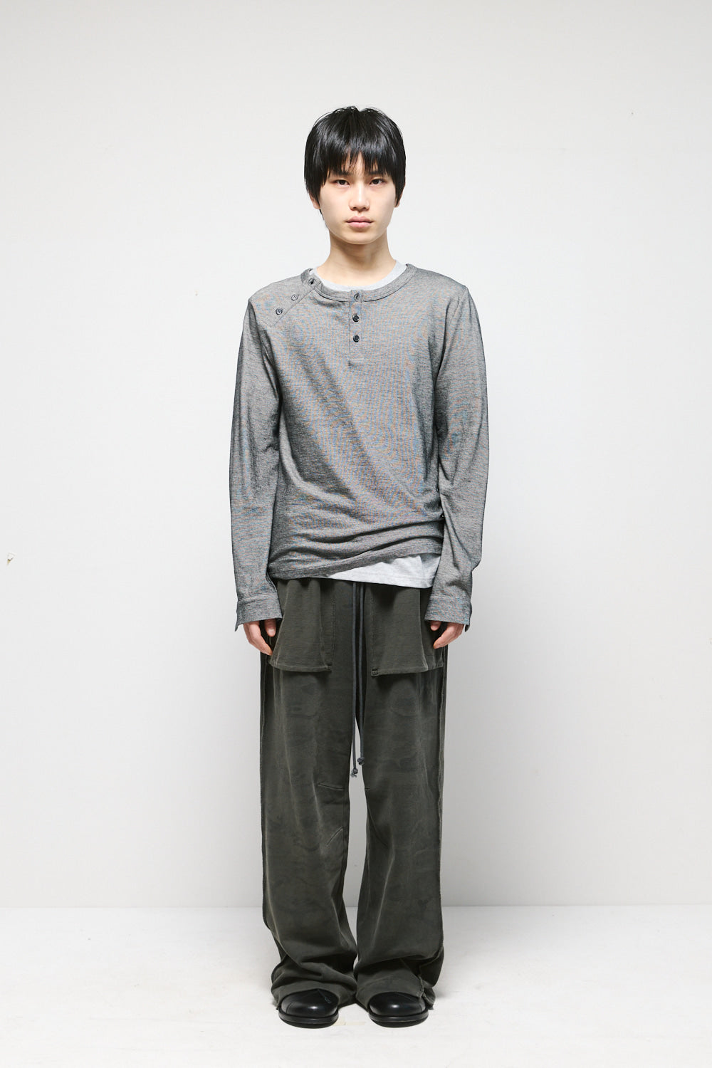 Hatchingroom - Triple Henley Neck Tee (Grey) product image 3 | TRAB K-Fashion Australia