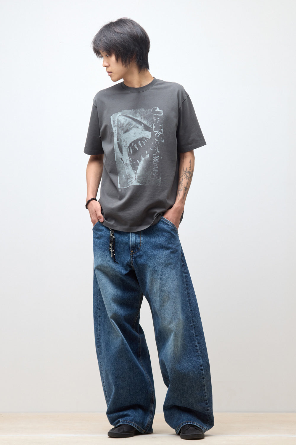 Hatchingroom - Wave Hunter Tee (Charcoal) product image 4 | TRAB K-Fashion Australia