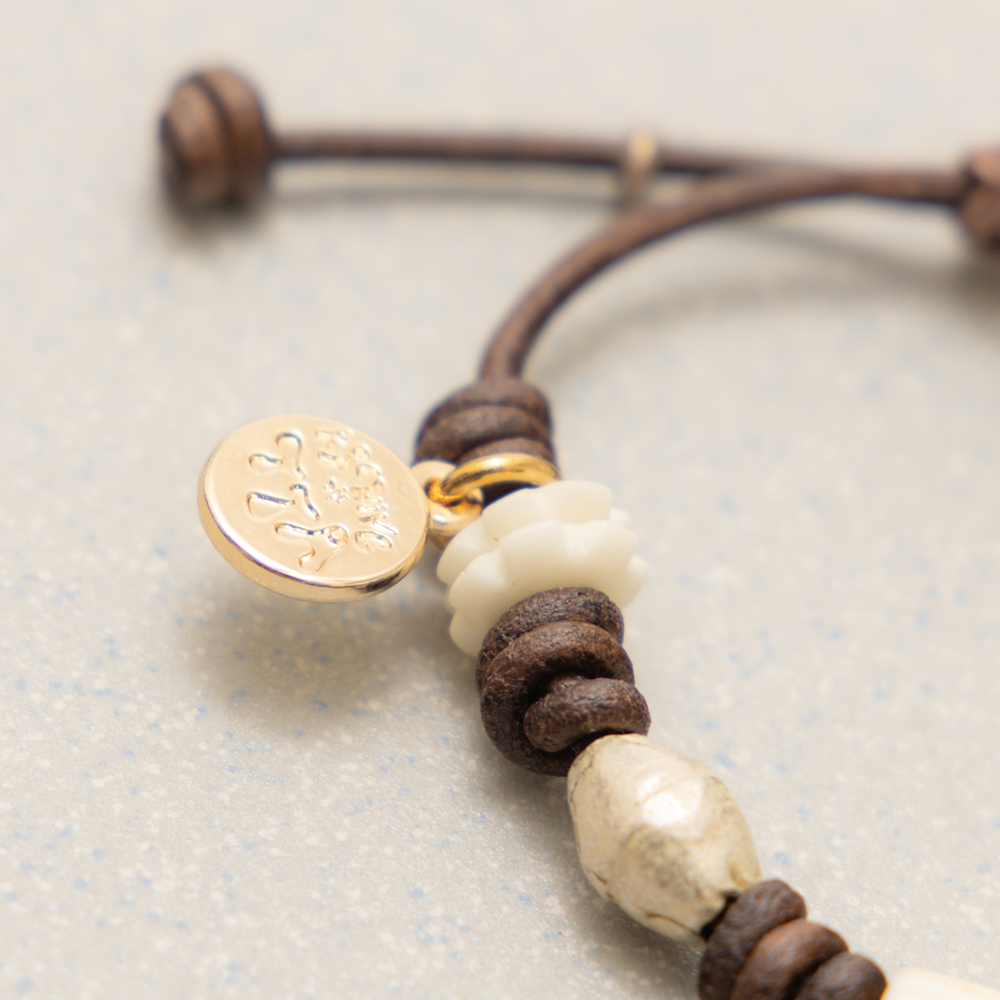Towtow Archive - Etched Bracelet (Dear Ones) (Brown) product image 3 | TRAB K-Fashion Australia
