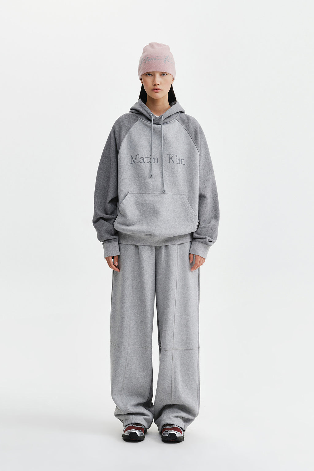 Matin Kim - Colorblock Cut Seam Sweatpants (Grey) product image 8 | TRAB K-Fashion Australia