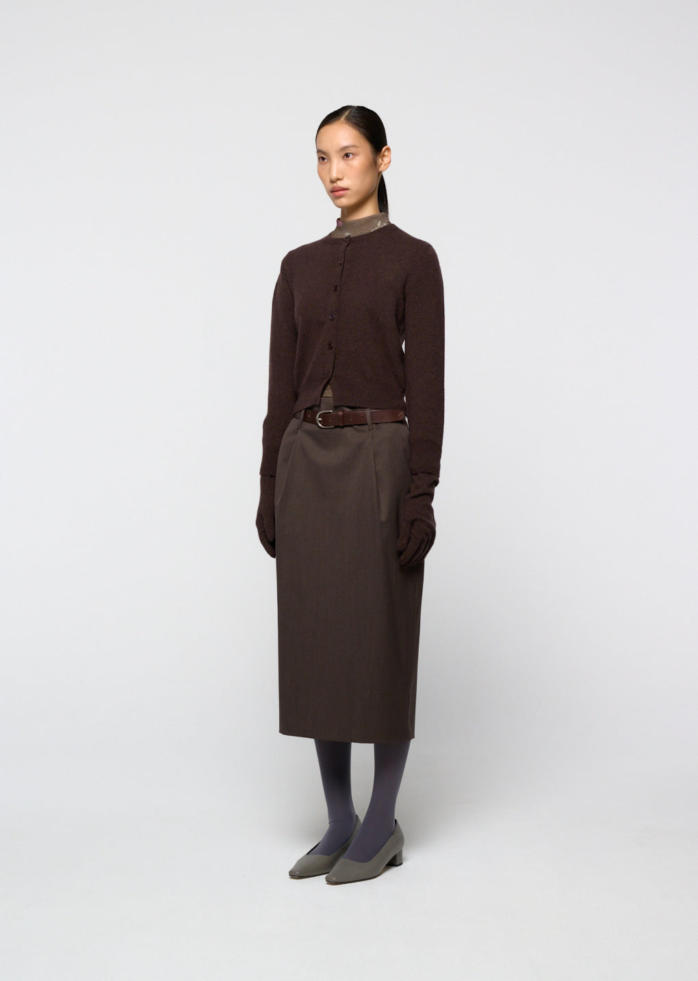 Amomento - Cashmere Crewneck Cardigan (Brown) product image 3 | TRAB K-Fashion Australia