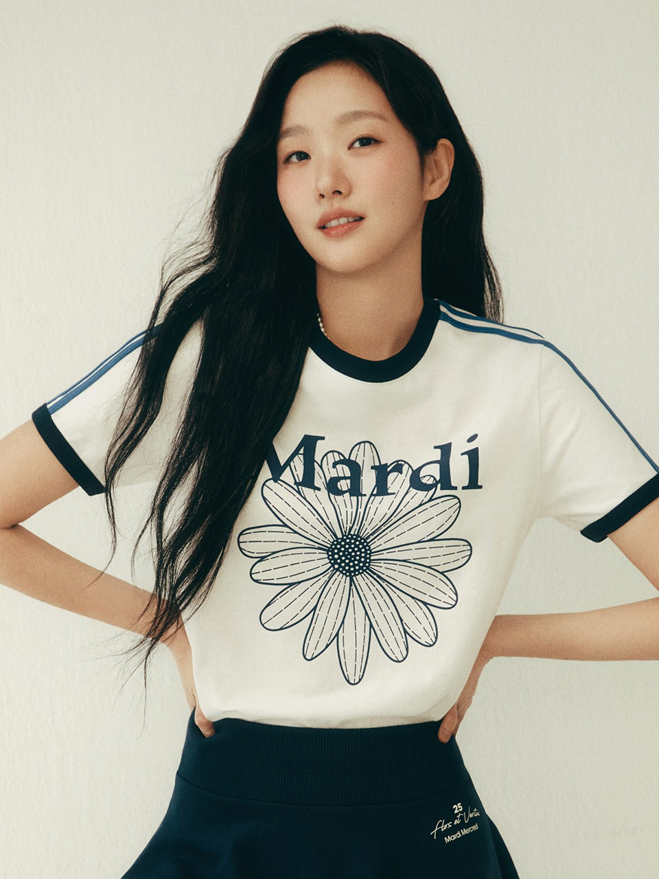 Mardi Mercredi - [Pre-Order – Ships June 26] Slim Ringer Tshirt Flowermardi (Ivory Navy) product image 1 | TRAB K-Fashion Australia