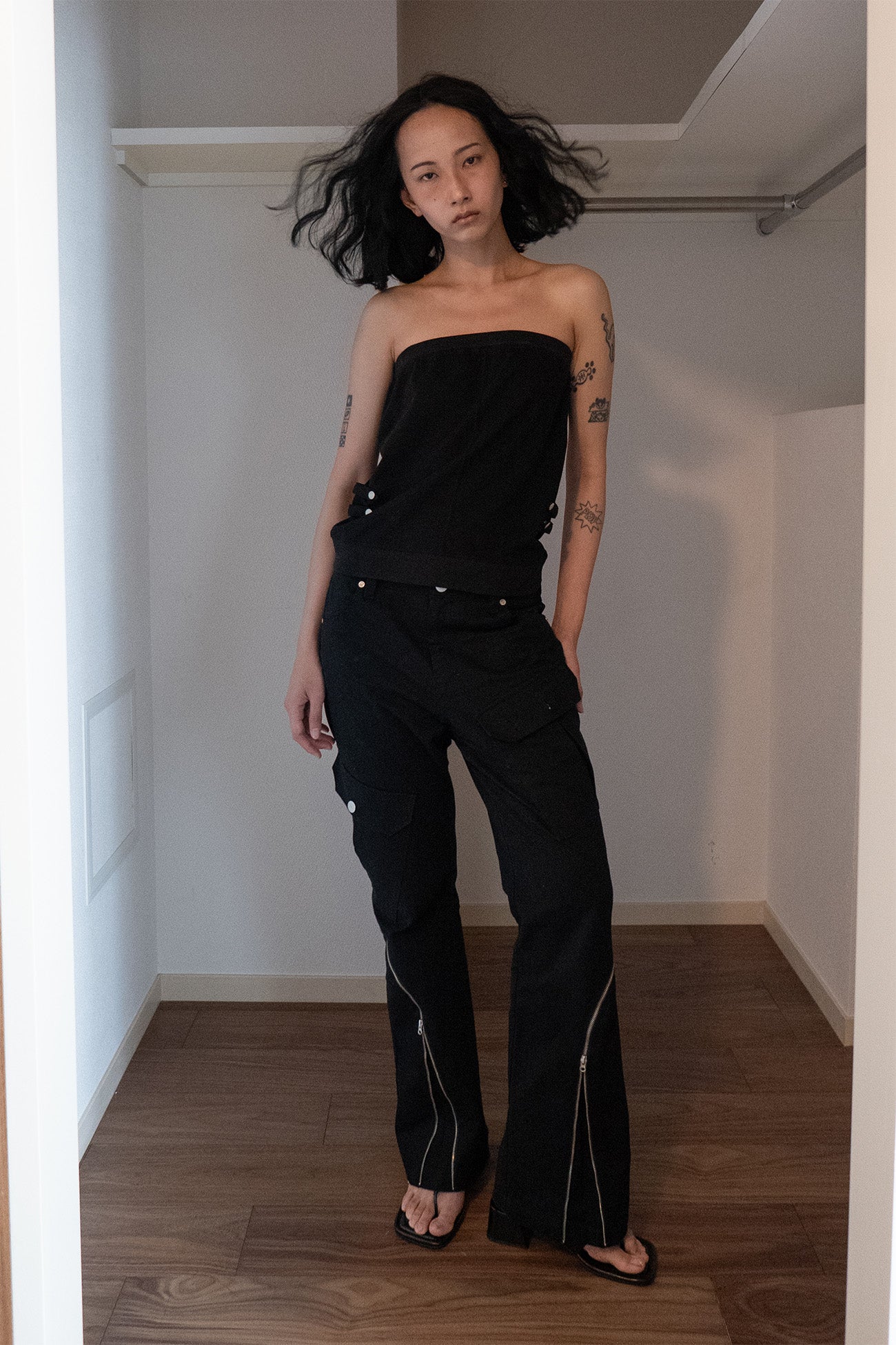 Deinet - Point Top (Black) product image 5 | TRAB K-Fashion Australia