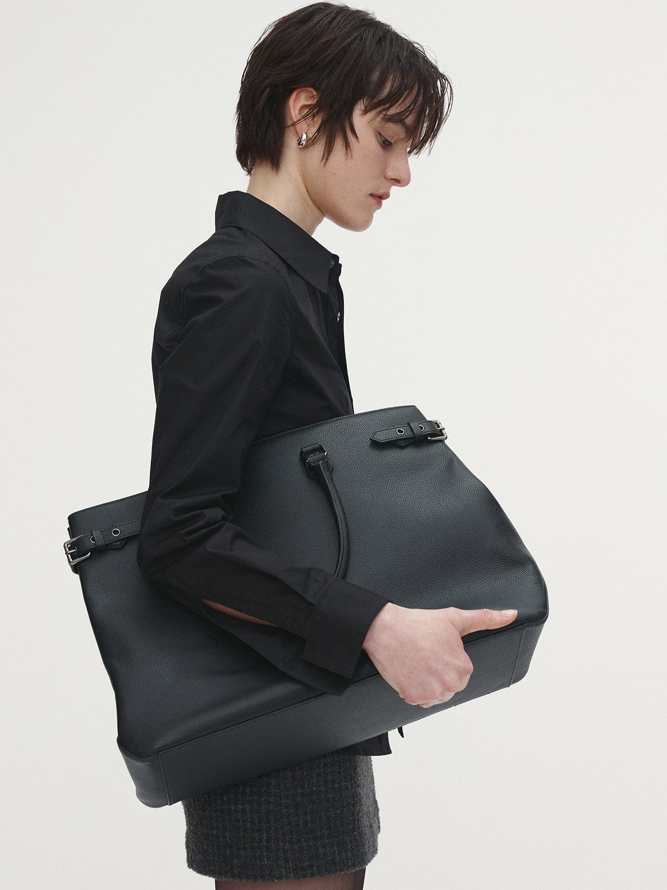 Tonywack - Wool Tweed Mini Skirt (Dark Grey) product image 3 | TRAB K-Fashion Australia