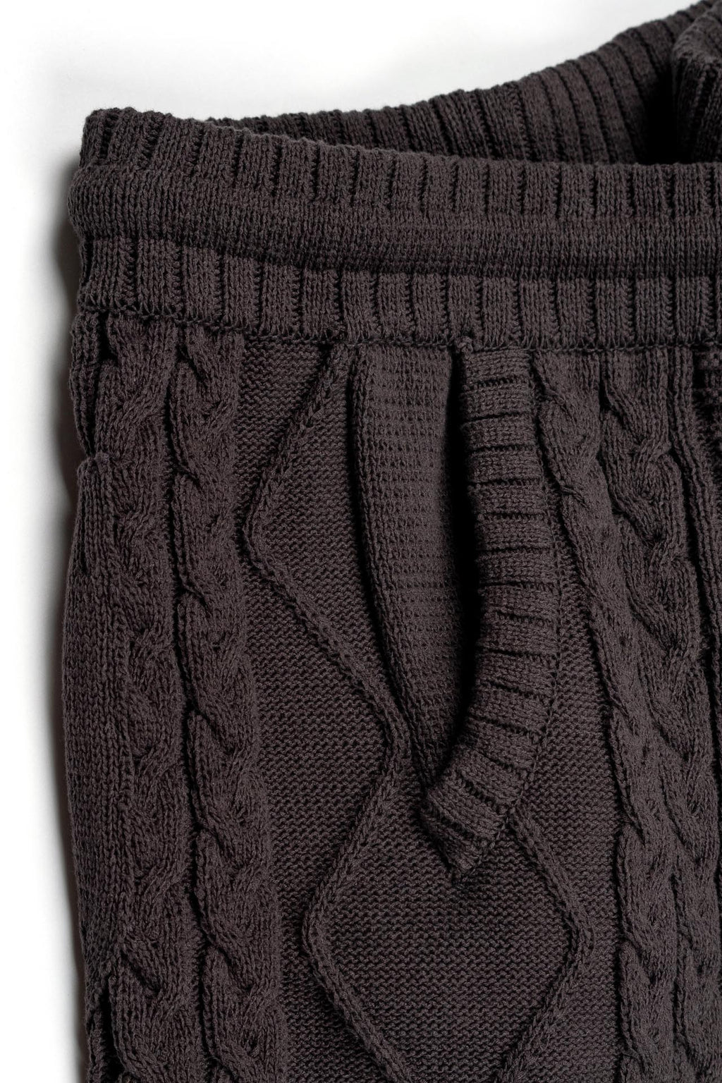 Ioedle - Seeping New Town Cable Knit Shorts (Charcoal) product image 8 | TRAB K-Fashion Australia