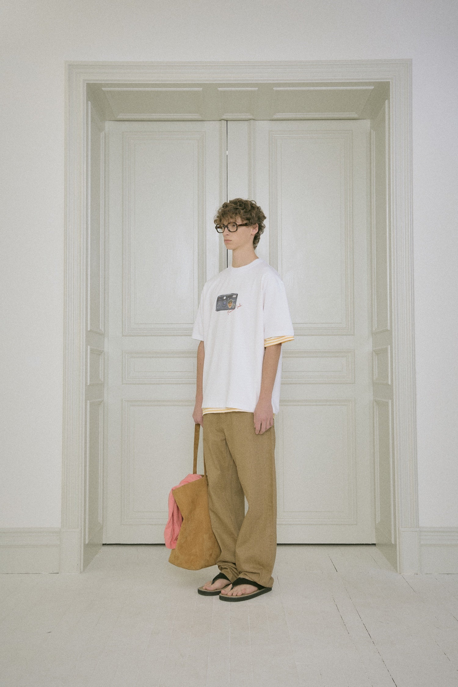 STU - Camera Printing T-Shirt (White) product image 2 | TRAB K-Fashion Australia