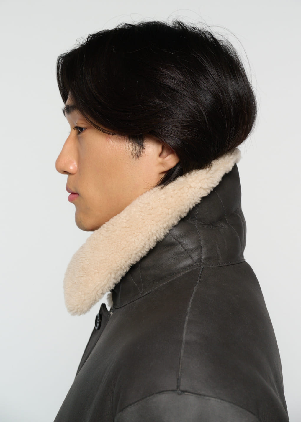 Amomento - [Pre-Order] lambskin shearling jumper (Khaki) product image 9 | TRAB K-Fashion Australia