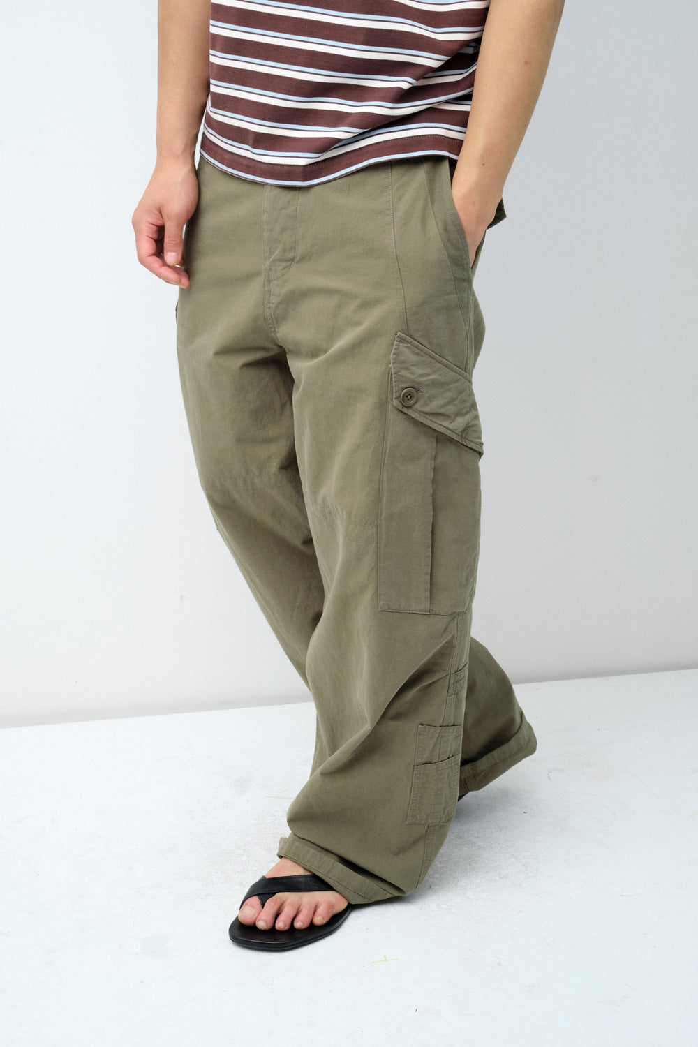 Hatchingroom - Curved Cargo Pants (Khaki) product image 8 | TRAB K-Fashion Australia