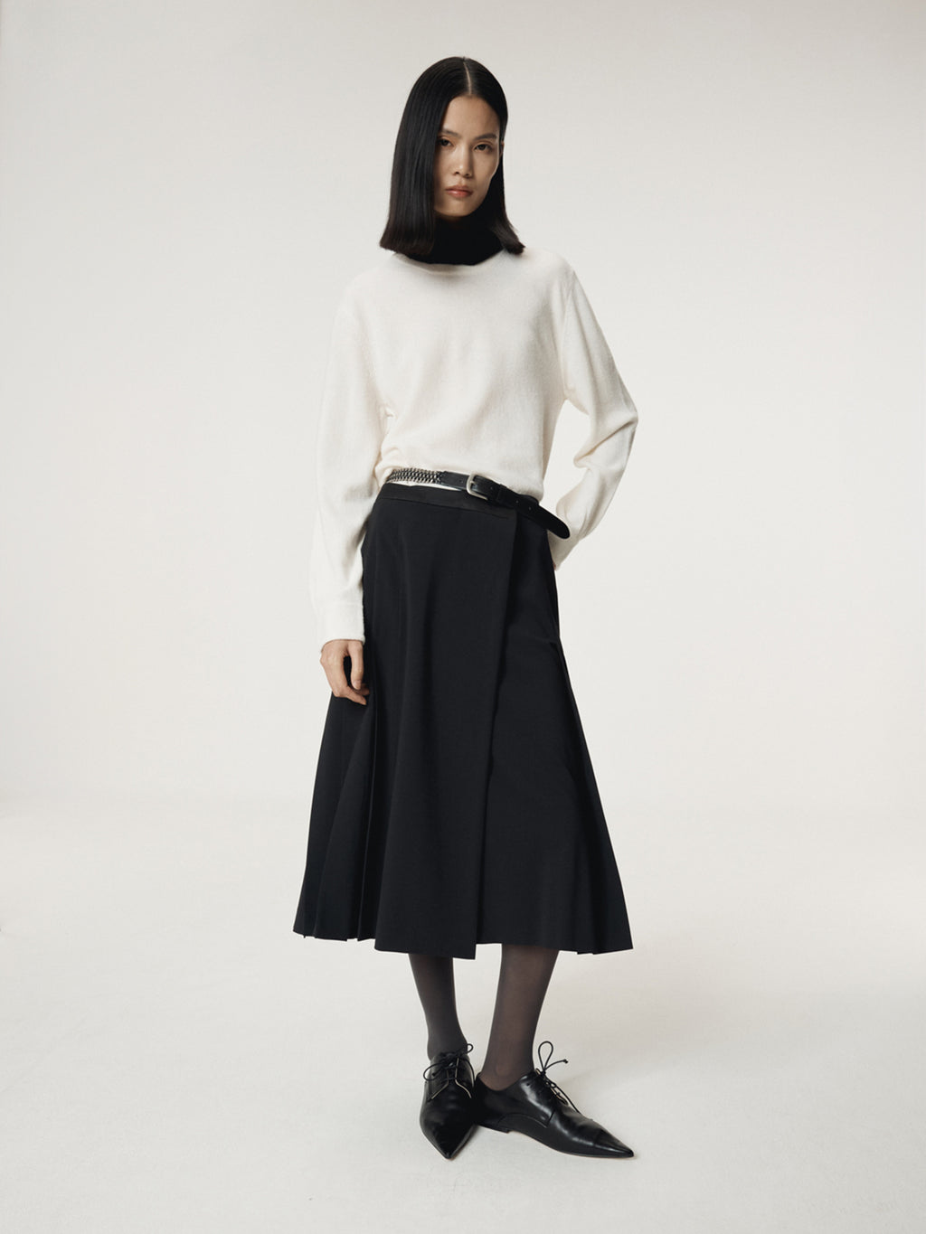 Recto - Shirt Cuffs Detail Knit Top (Cream) product image 5 | TRAB K-Fashion Australia