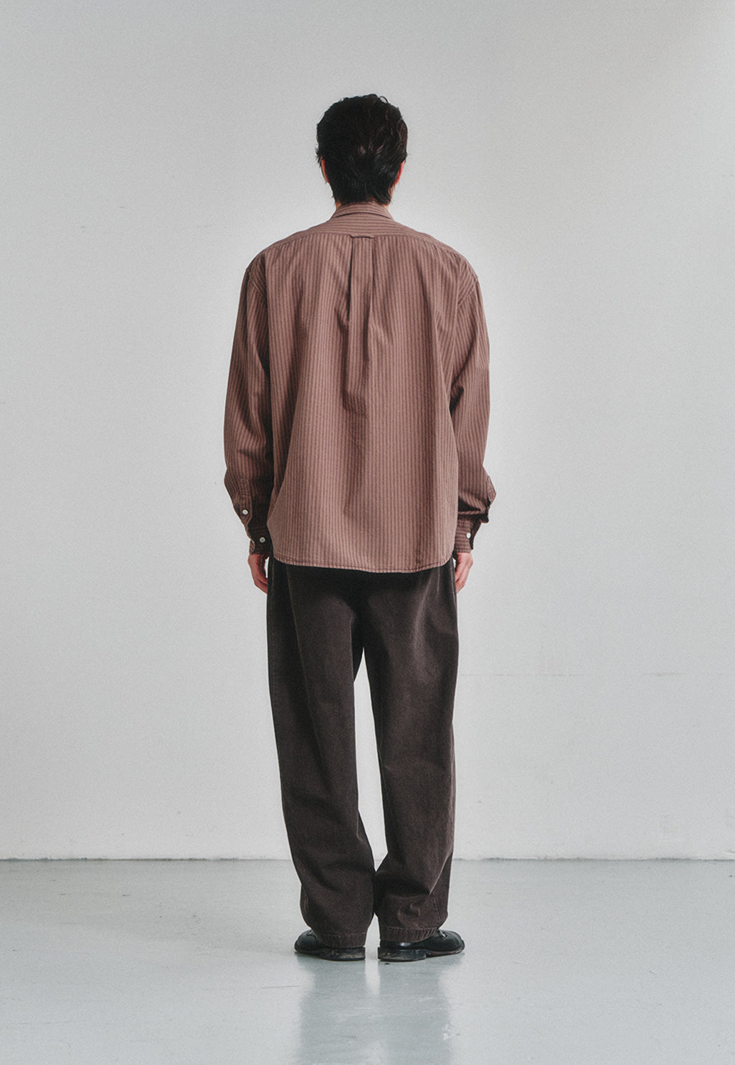 Art if acts - Cotton Side Tuck Curved Trousers (Wood) product image 4 | TRAB K-Fashion Australia