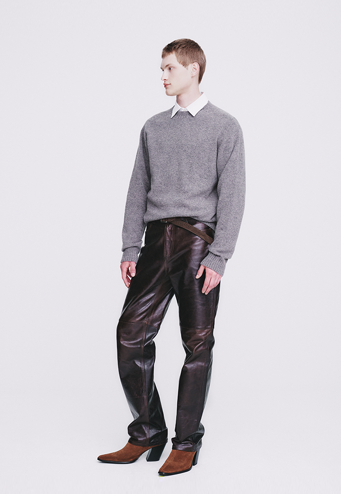 Tonywack - Cashmere Whole Garment Saddle Neck Sweater (Warm Grey) product image 2 | TRAB K-Fashion Australia