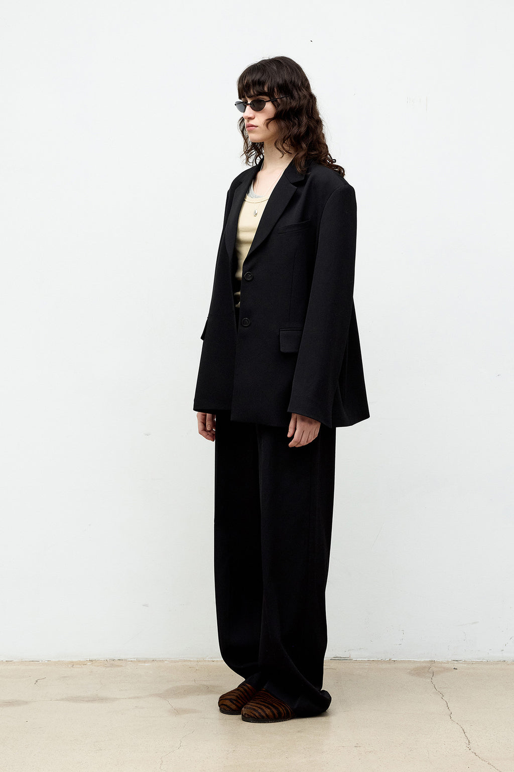 Coor - Wool Classic Blazer (Black) product image 3 | TRAB K-Fashion Australia