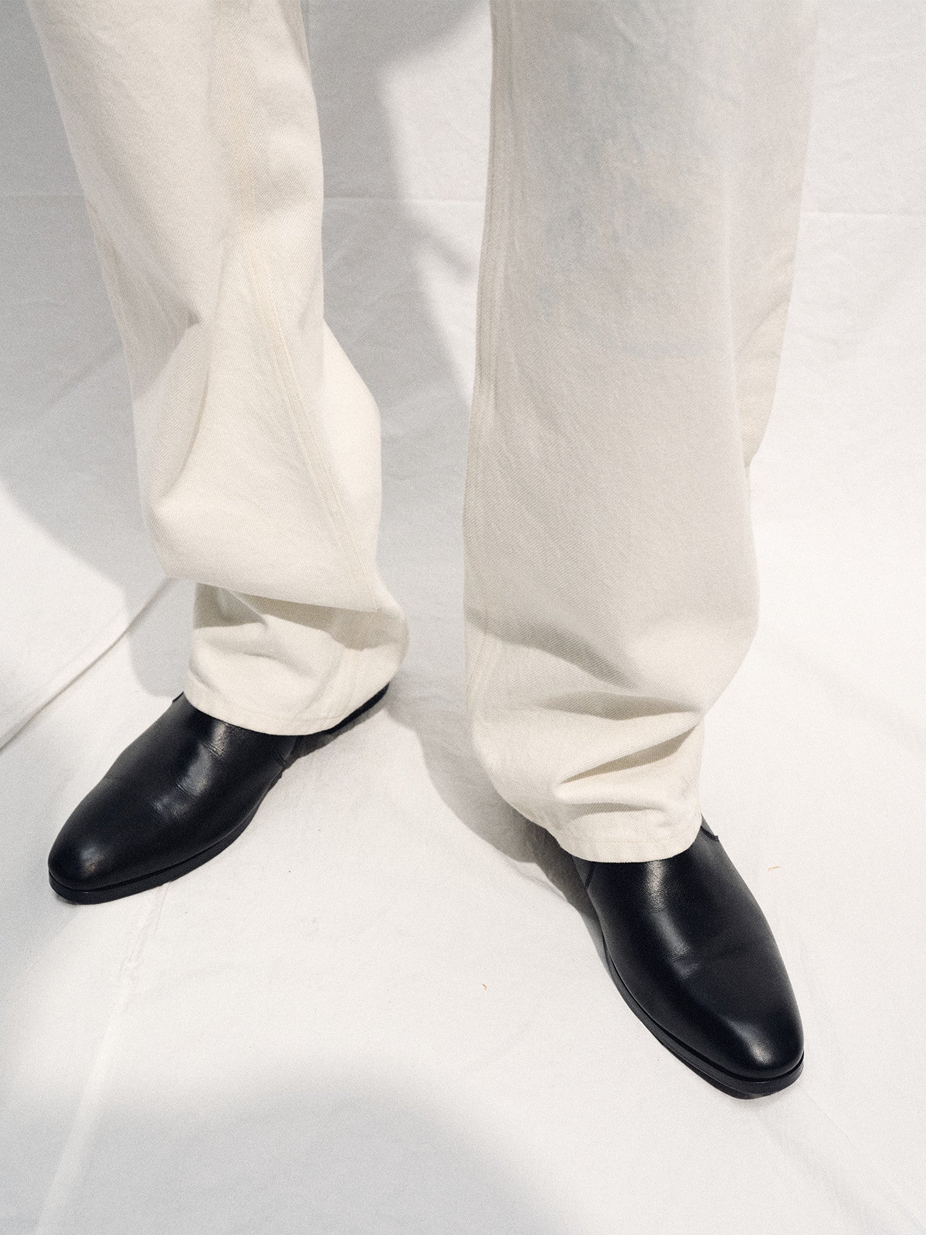 Tonywack - Loose Straight Buckle-Back Jeans (Ecru) product image 8 | TRAB K-Fashion Australia