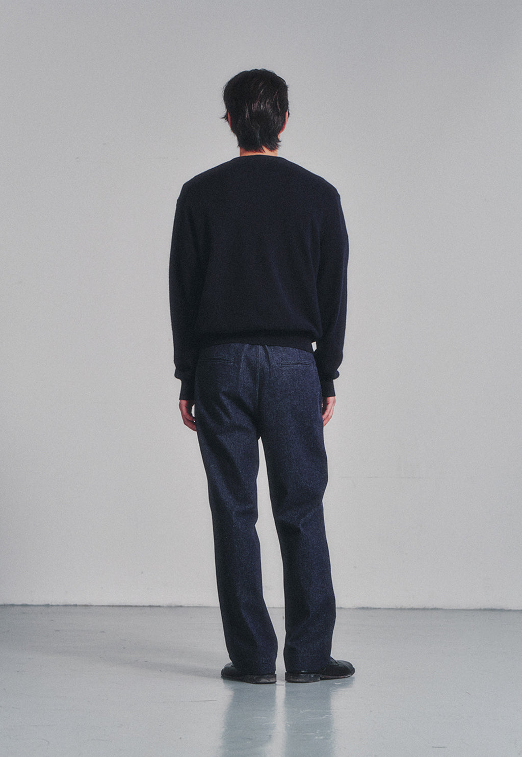 Art if acts - Cashmere V-Neck Knit (Dark Navy) product image 3 | TRAB K-Fashion Australia