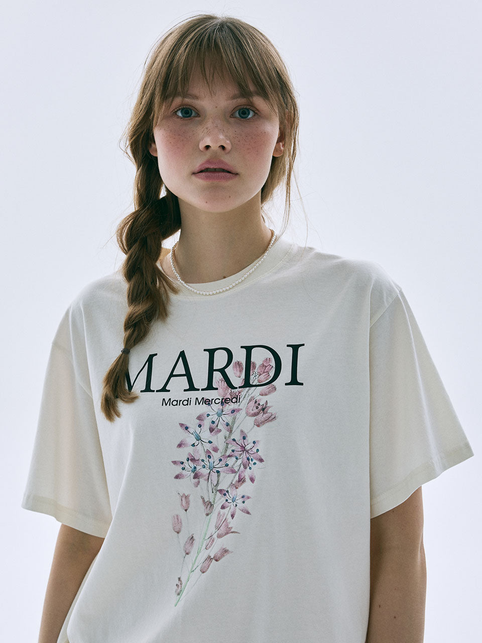 Mardi Mercredi - Tshirt Lilies 01 (Cream) product image 1 | TRAB K-Fashion Australia