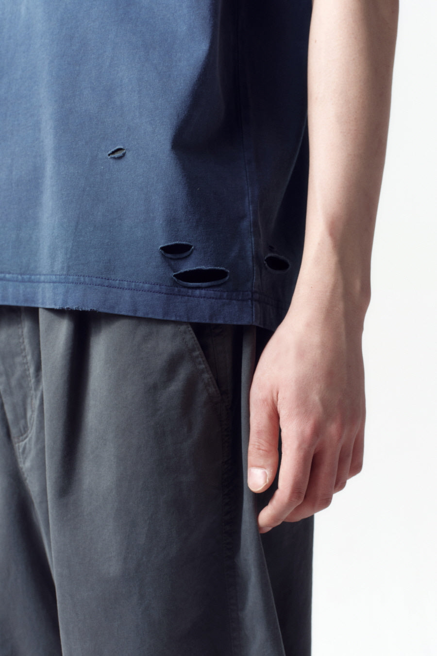 Insilence - Distressed Crop Boxy T-shirt (Light Navy) product image 4 | TRAB K-Fashion Australia