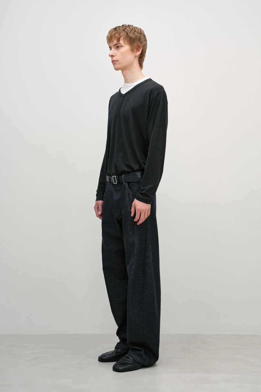 Insilence - Engineer Fit Denim Pants (Rinsed Indigo) product image 2 | TRAB K-Fashion Australia