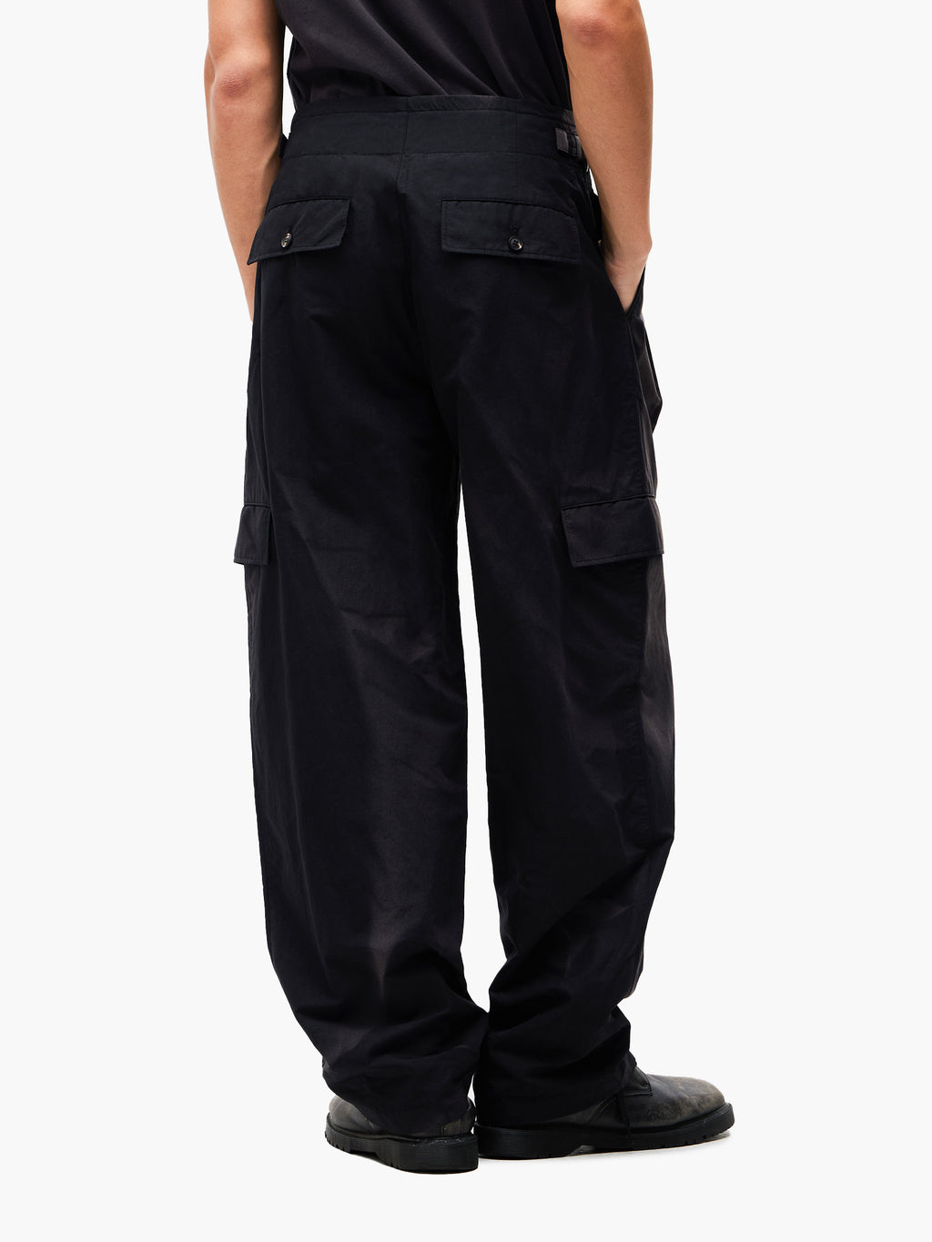 Jiyong Kim - Sun-Bleached Pleated Trousers (Black) product image 5 | TRAB K-Fashion Australia