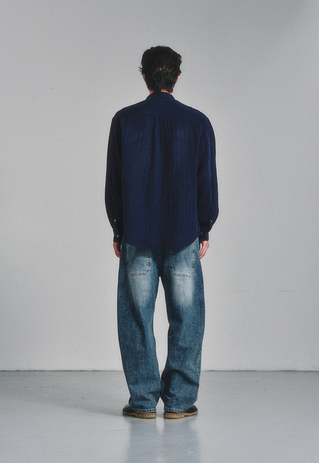 Art if acts - One Tuck Curve Denim Pants (Washed Blue) product image 4 | TRAB K-Fashion Australia