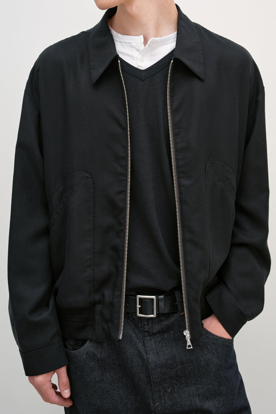 Insilence - Tencel Blouson (Black) product image 2 | TRAB K-Fashion Australia
