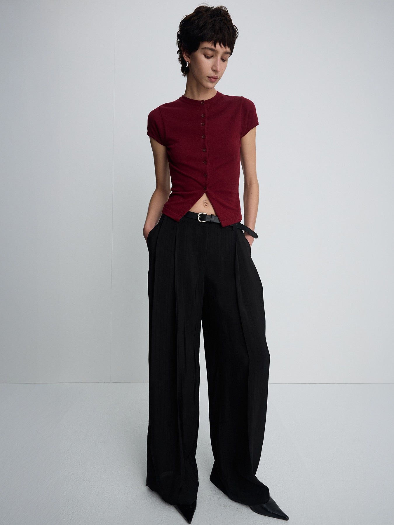 Tonywack - Airy Wide Leg Pleated Trousers (Black) product image 3 | TRAB K-Fashion Australia