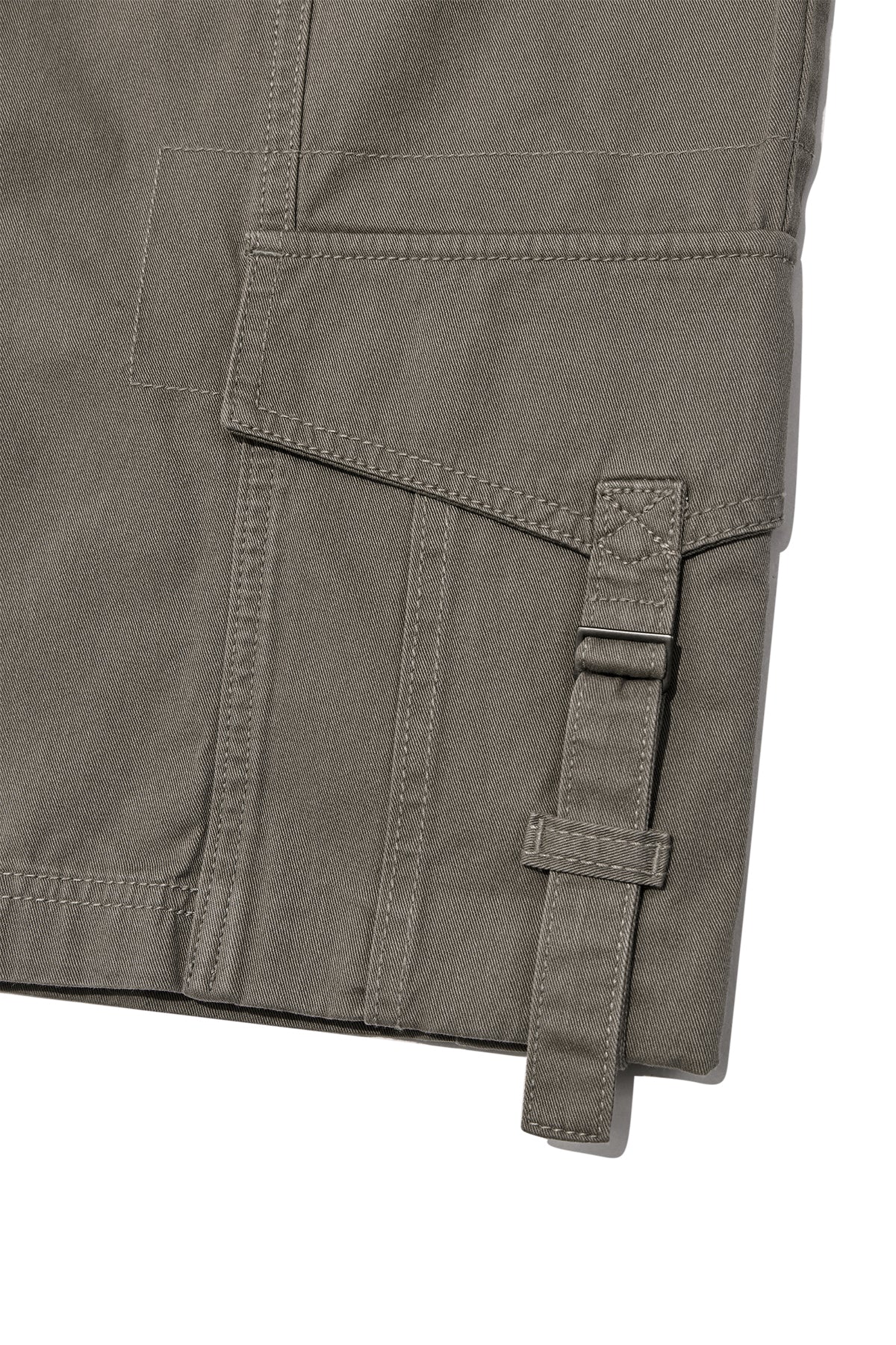 Matin Kim - Semi Slimfit Bermuda Pants (Khaki) product image 5 | TRAB K-Fashion Australia