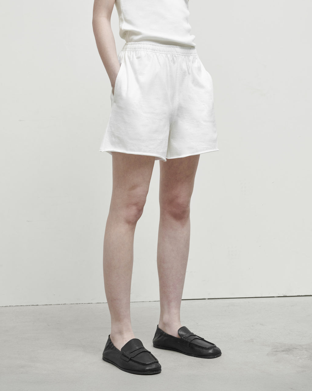 Brownyard - Cut Off Single Shorts (Ivory) product image 3 | TRAB K-Fashion Australia