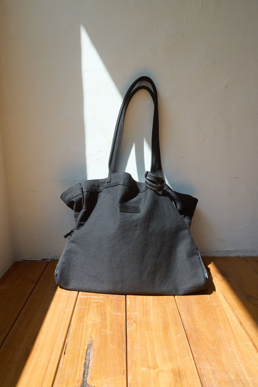 Hatchingroom - Big Tote (Black) product image 12 | TRAB K-Fashion Australia