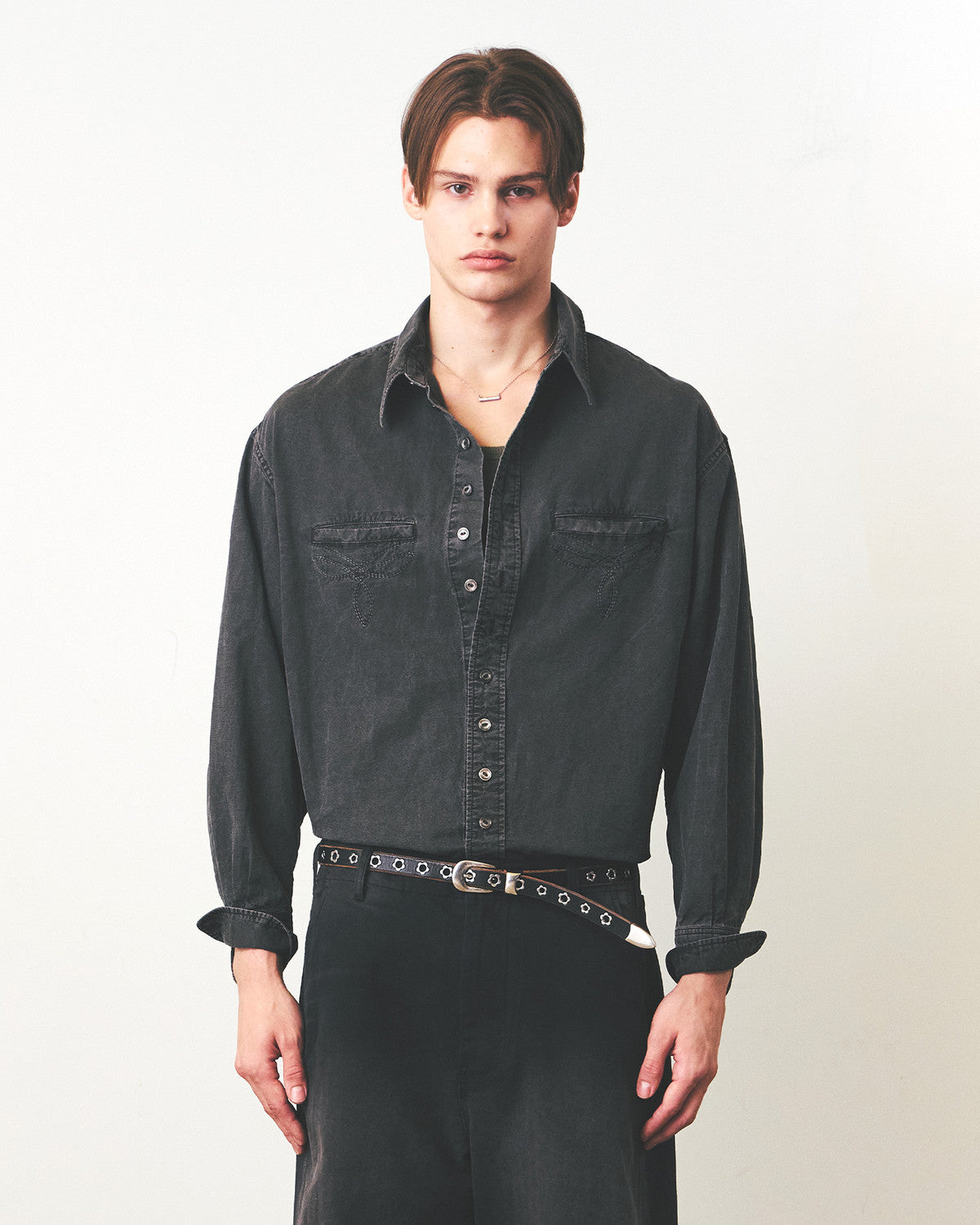 Eastlogue - Antique Country Shirts (regular) (Pigment Black Linen) product image 2 | TRAB K-Fashion Australia