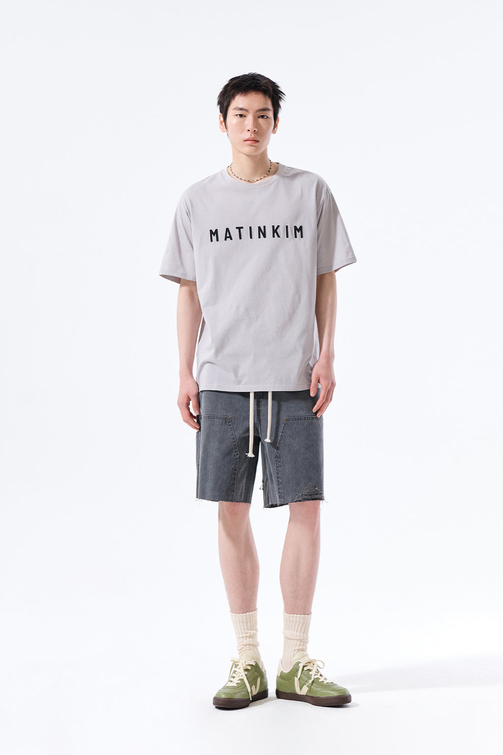 Matin Kim - Heringbone Raw Cut Denim Shorts (Grey) product image 14 | TRAB K-Fashion Australia
