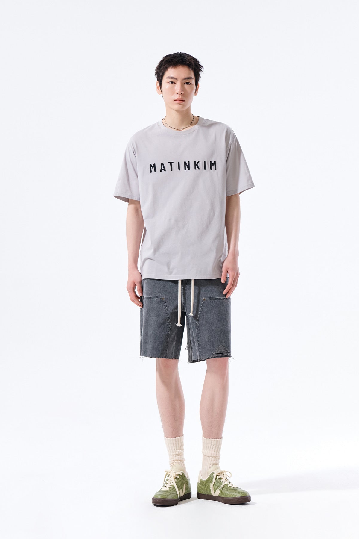 Matin Kim - Heringbone Raw Cut Denim Shorts (Grey) product image 14 | TRAB K-Fashion Australia