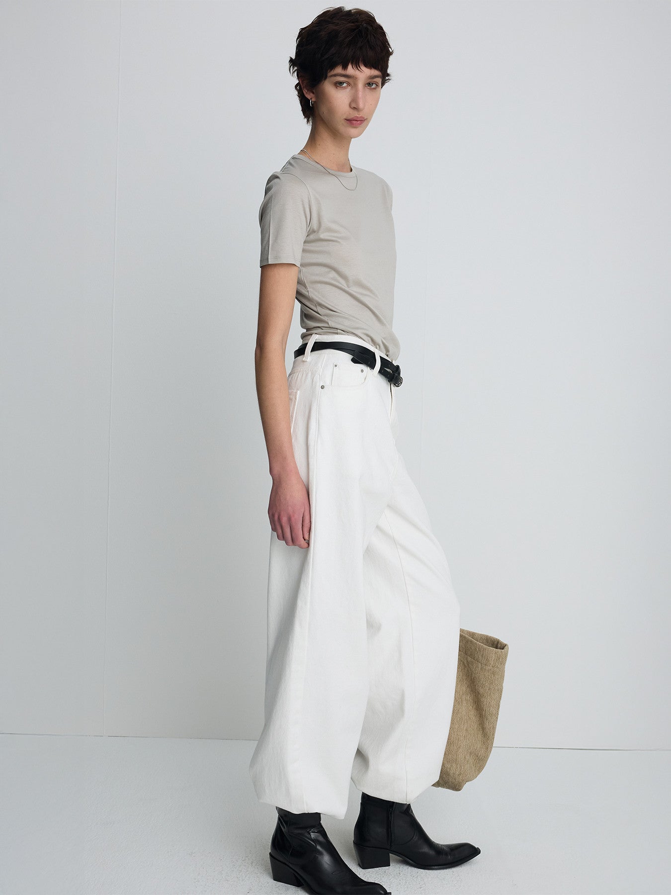 Tonywack - Tencel Short Sleeve T-Shirt (Light Grey) product image 3 | TRAB K-Fashion Australia