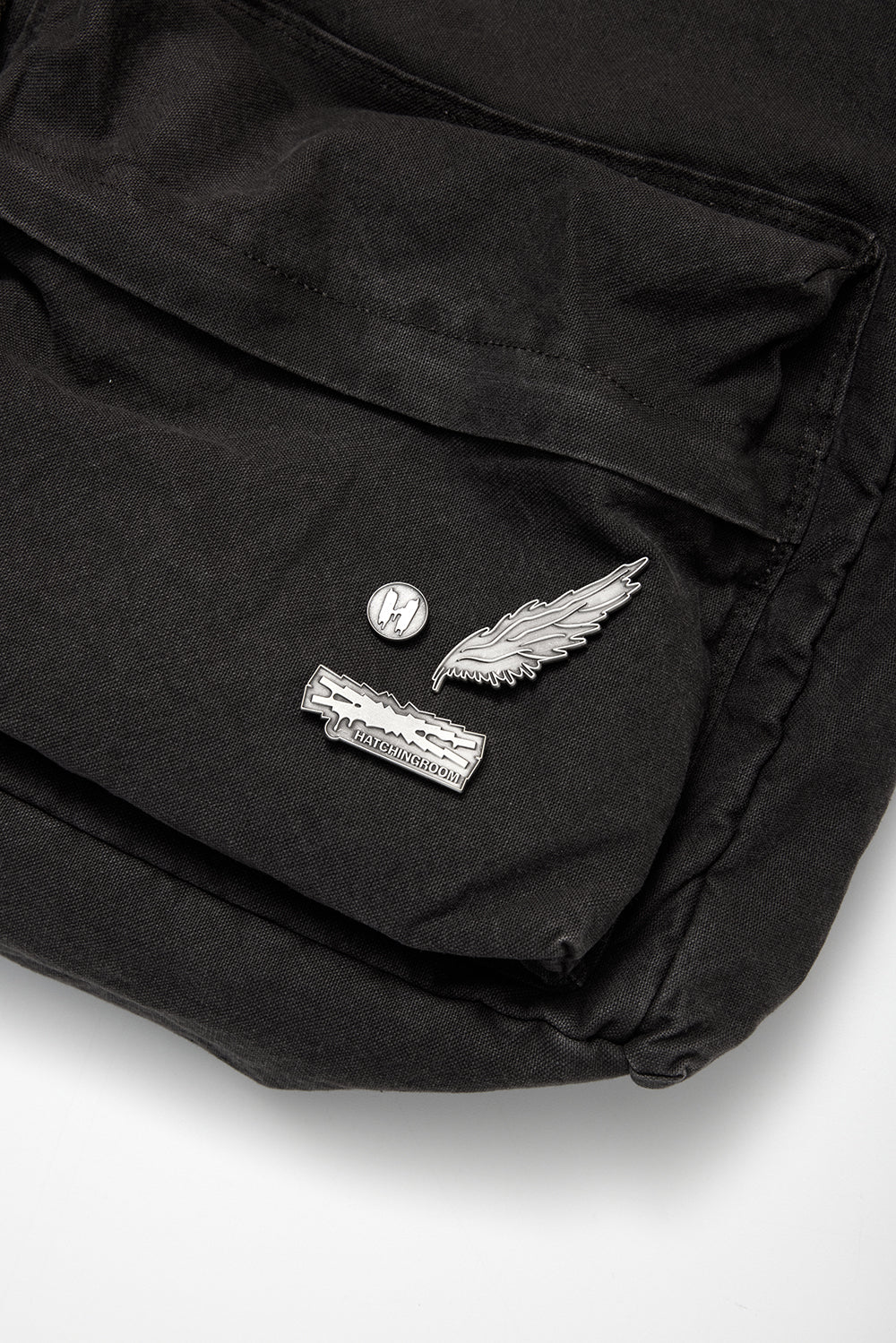 Hatchingroom - LE SSERAFIM x HATCHINGROOM Badge Set (OC) product image 8 | TRAB K-Fashion Australia