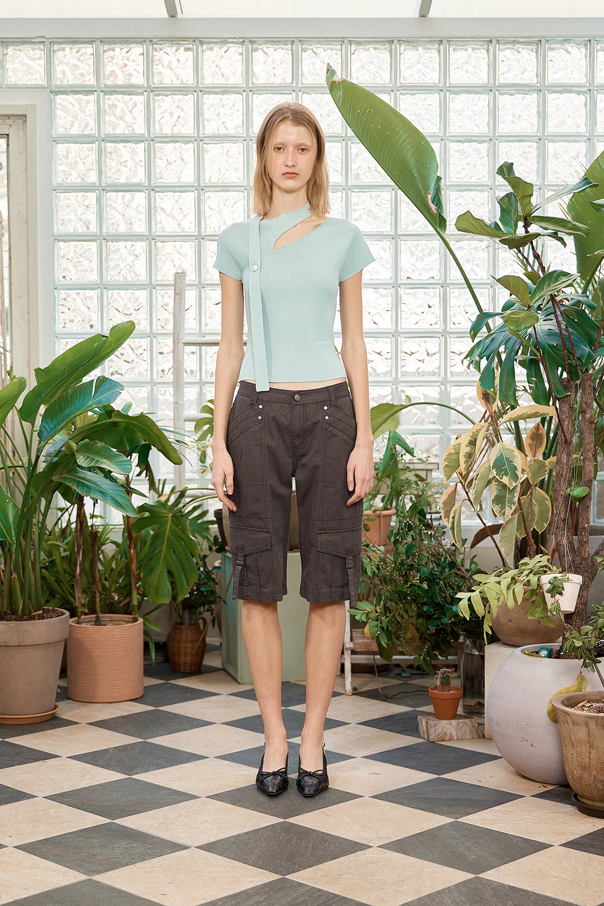 Matin Kim - Semi Slimfit Bermuda Pants (Charcoal) product image 15 | TRAB K-Fashion Australia