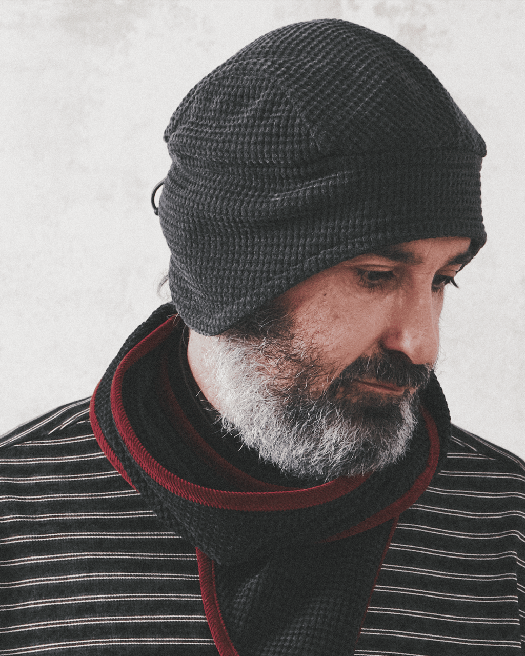 Eastlogue - Warm Nest Trooper Hat (Charcoal) product image 2 | TRAB K-Fashion Australia