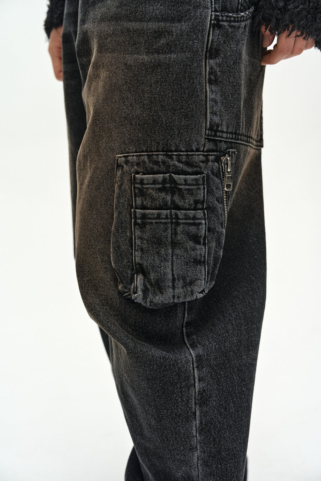 Andersson Bell - Ma-1 Curved Jeans (Black) product image 6 | TRAB K-Fashion Australia