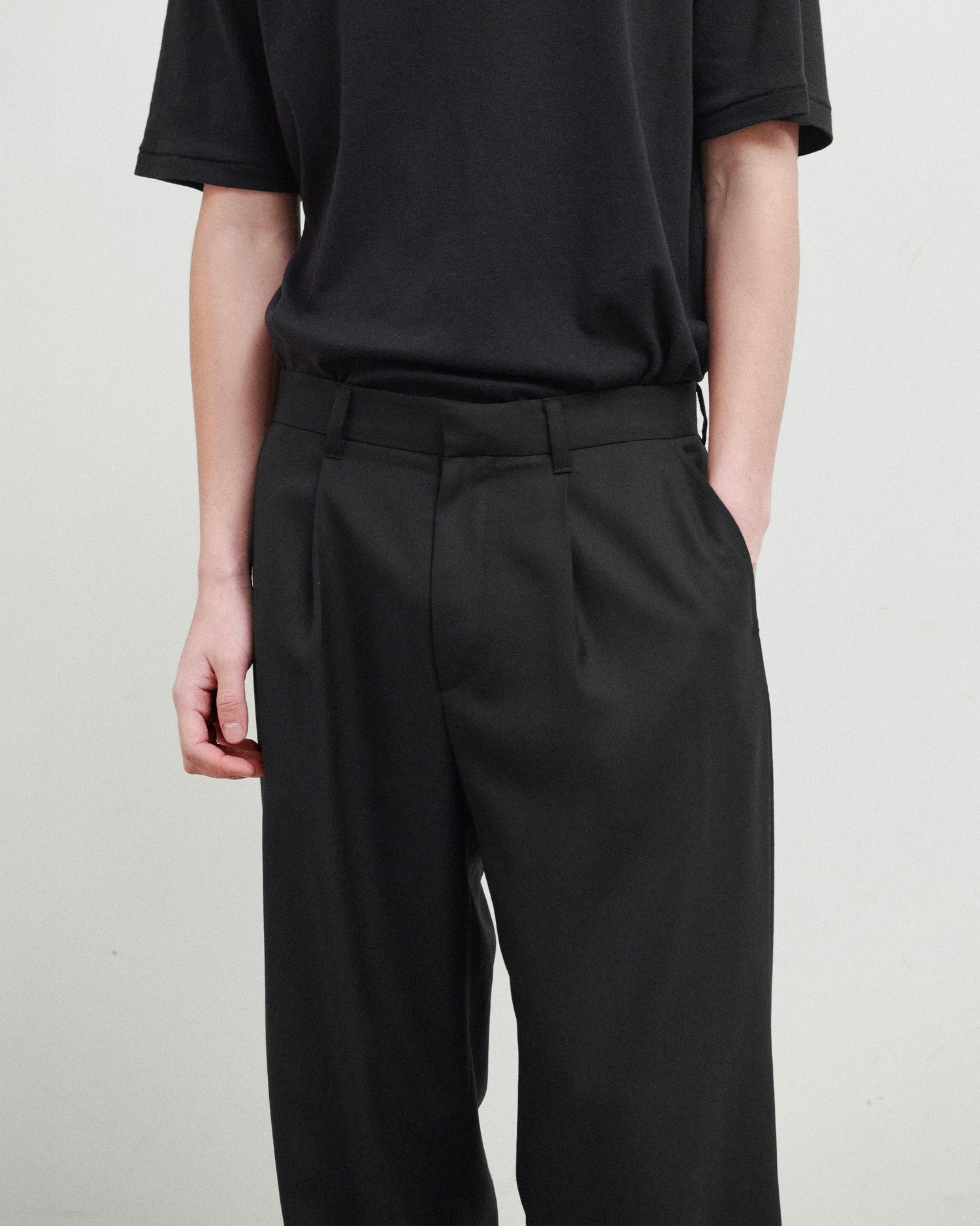 Brownyard - Wool One Tuck Trouser (Black) product image 3 | TRAB K-Fashion Australia