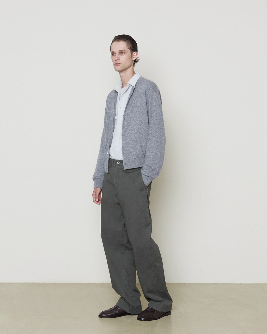 Brownyard - [Pre-Order – Ships October 14] Super Light Cashmere Round Cardigan (Grey) product image 3 | TRAB K-Fashion Australia