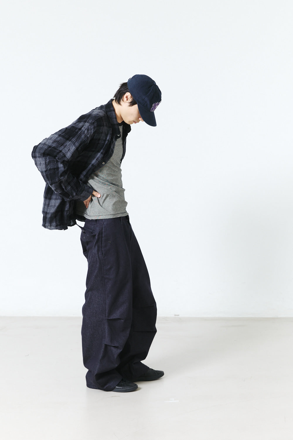 Hatchingroom - Crop Shirt Gauze Wool Check (Charcoal) product image 13 | TRAB K-Fashion Australia