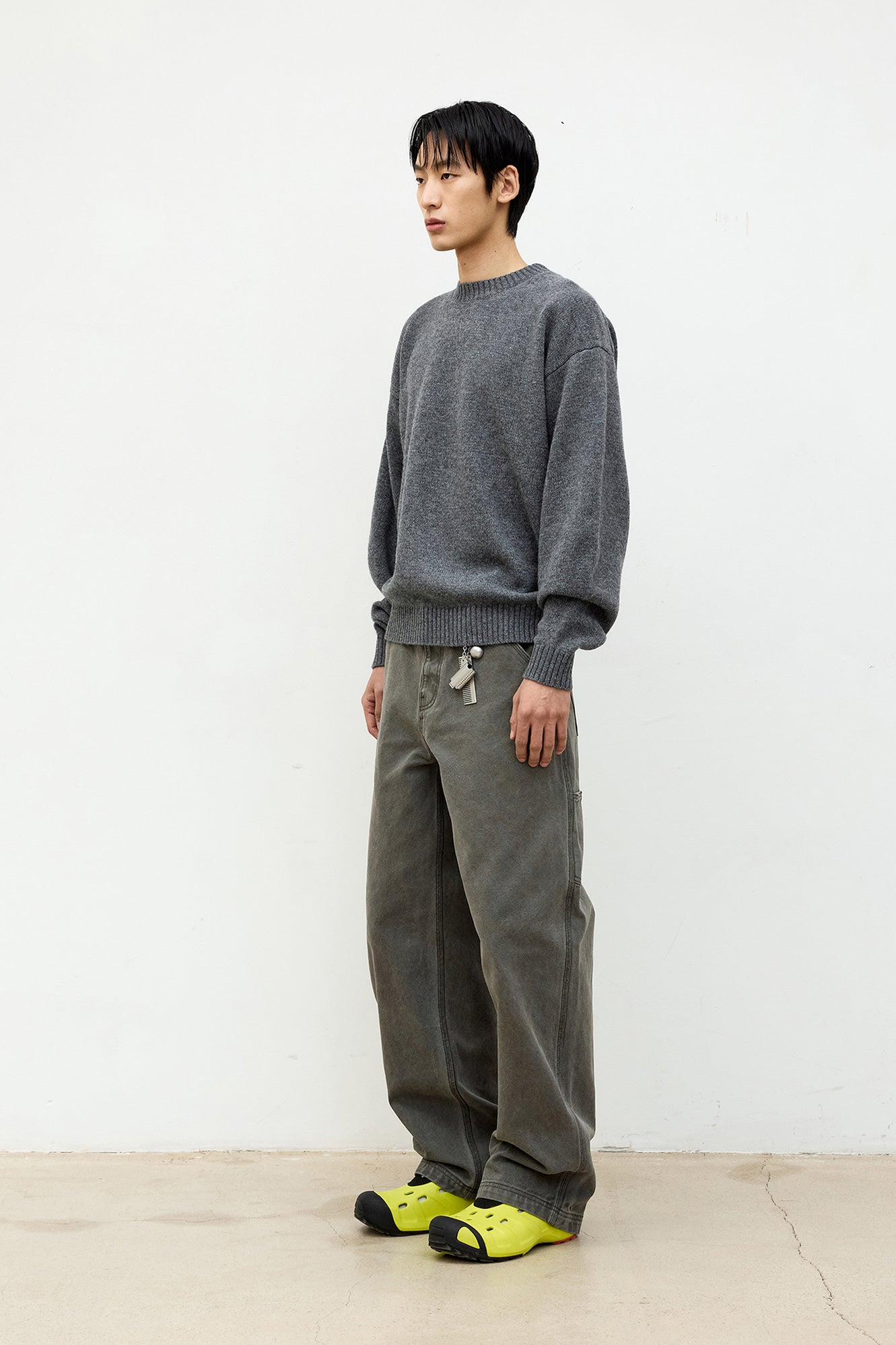 Coor - Wool Cropped Crewneck Sweater (Melange Gray) product image 3 | TRAB K-Fashion Australia