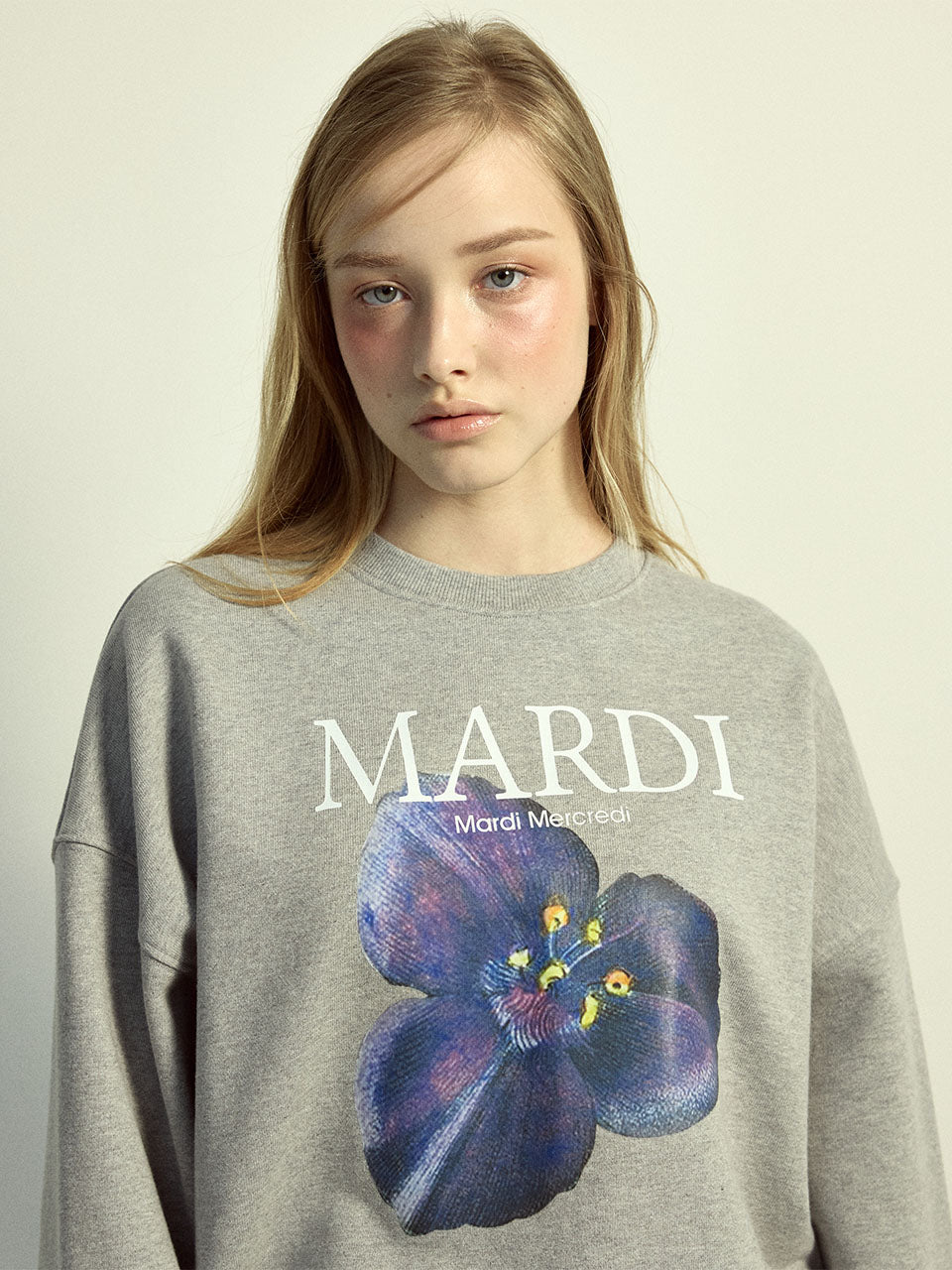 Mardi Mercredi - Sweatshirt Lilies 04 (Grey) product image 1 | TRAB K-Fashion Australia