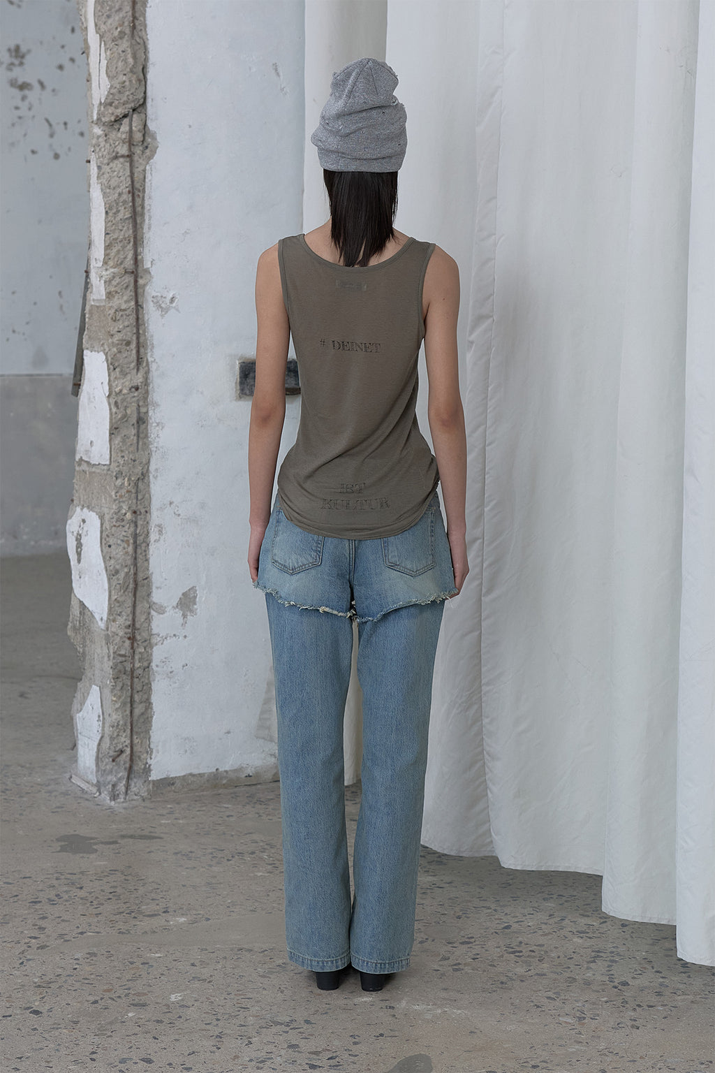 Deinet - Ist Kultur Sleeveless (Khaki) product image 3 | TRAB K-Fashion Australia