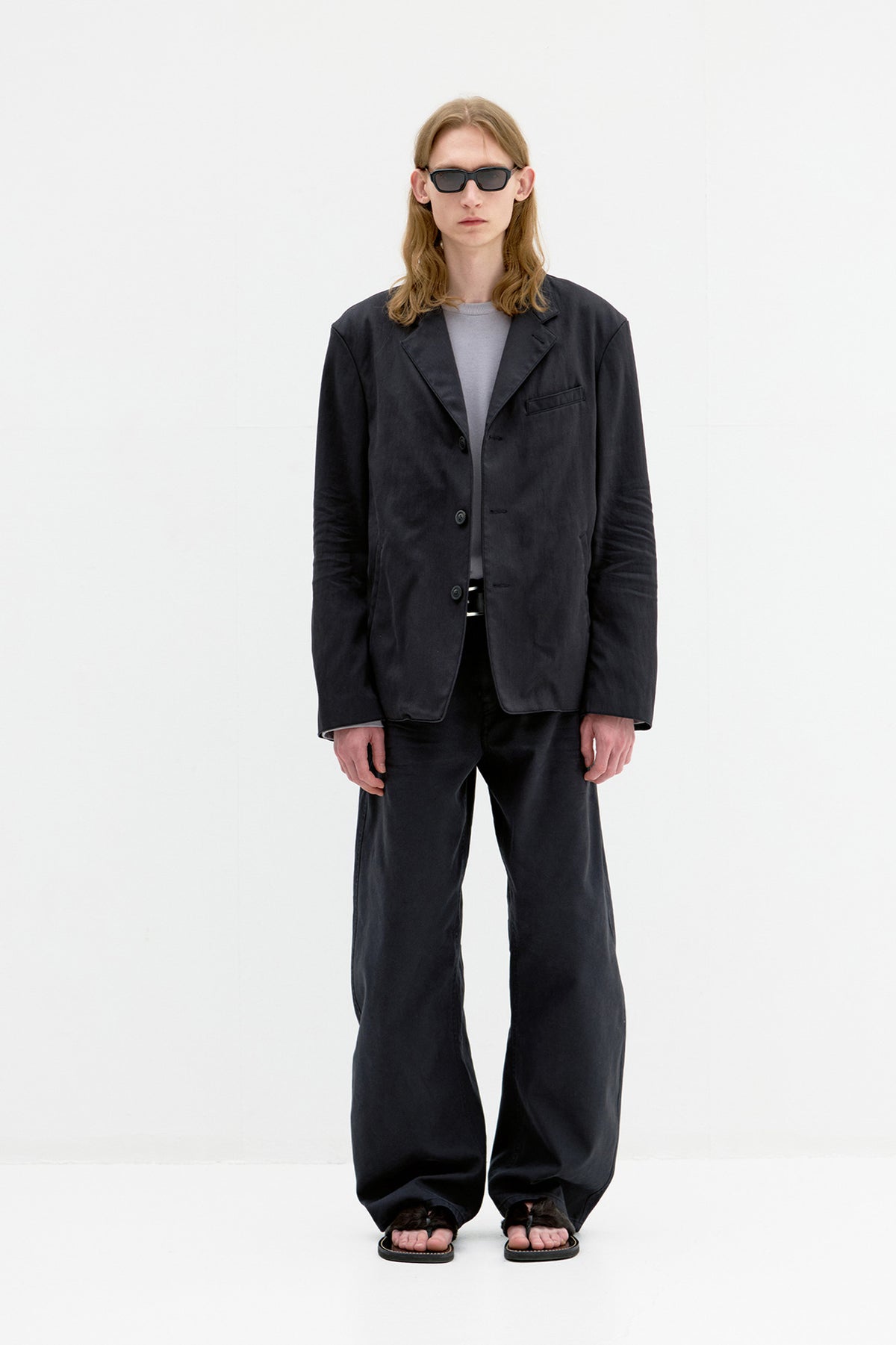 Coor - Embo Washed Blazer (Washed Black) product image 2 | TRAB K-Fashion Australia