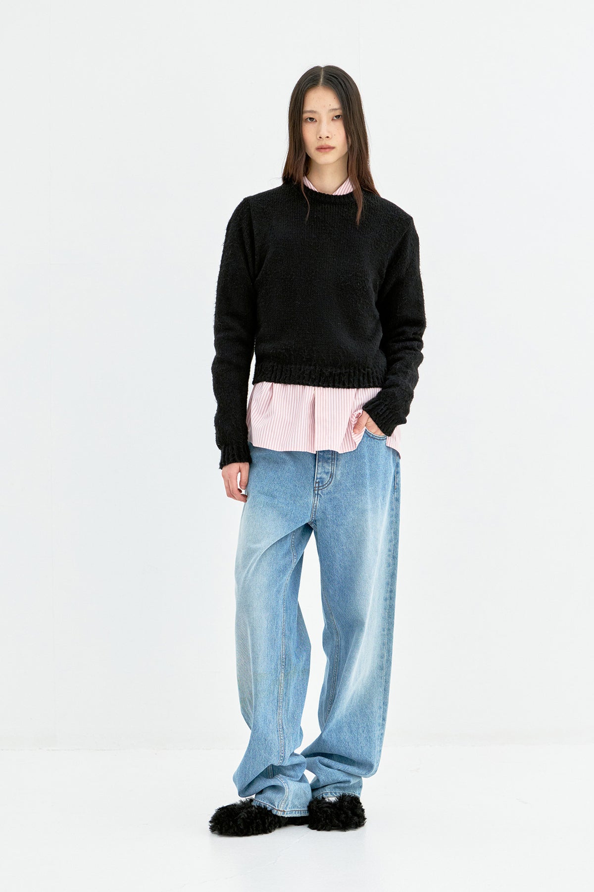 Coor - Brushed Cropped Knit (Black) product image 2 | TRAB K-Fashion Australia