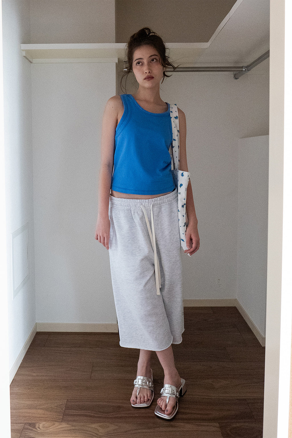Deinet - Dn Script Sweat Bermuda Pants (Light Grey) product image 4 | TRAB K-Fashion Australia