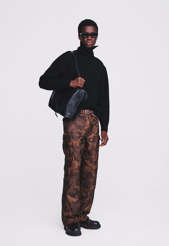 Tonywack - Utility Puffed Quilting Cargo Pants (Woodland Camo) product image 3 | TRAB K-Fashion Australia