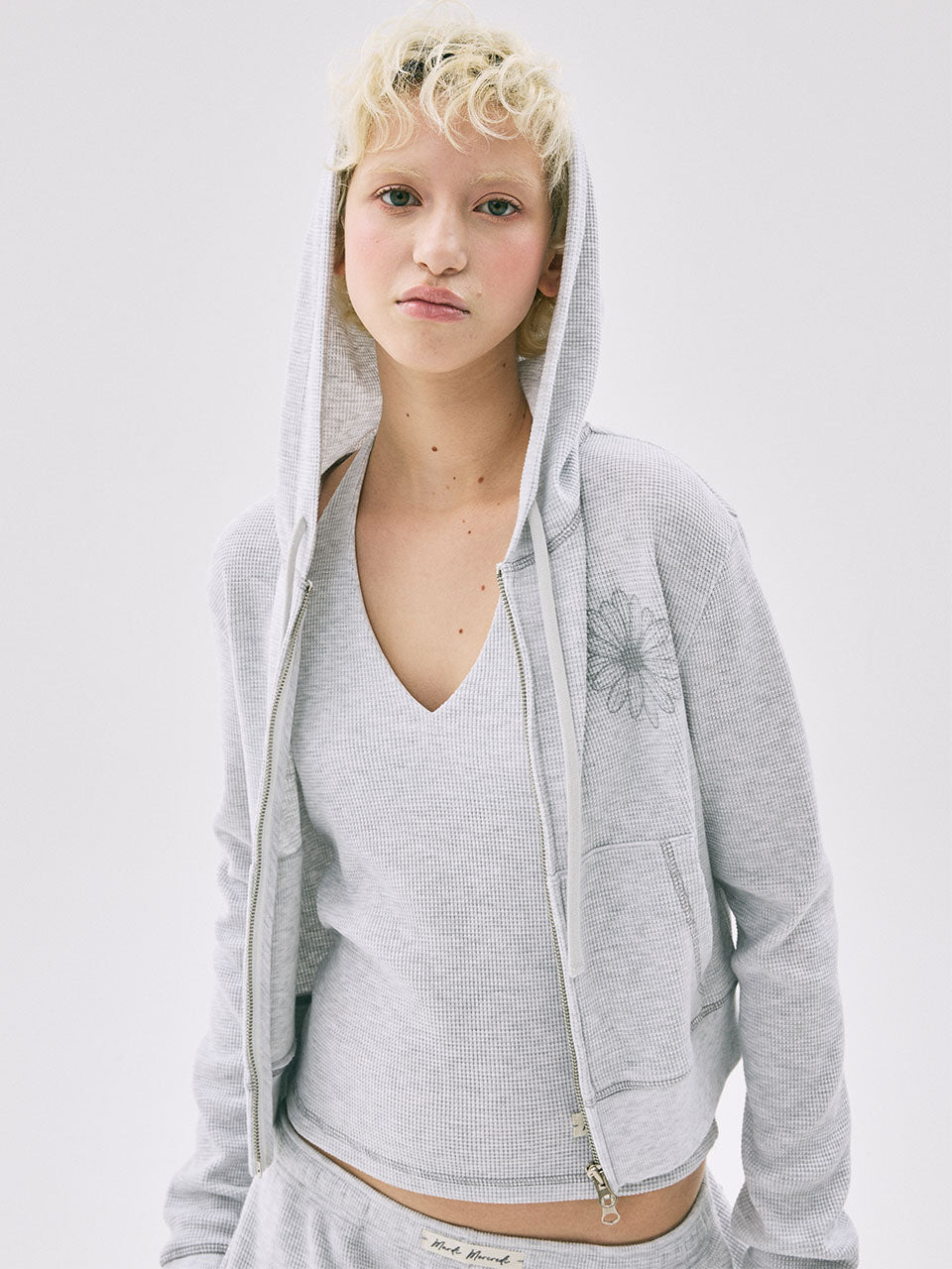 Mardi Mercredi - Waffle Cropped Hoody Zip Up Flower (Heather Grey) product image 1 | TRAB K-Fashion Australia